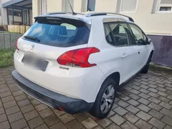 Weiß Gebraucht 2016 Peugeot 2008 SUV | 7.500 € (Fairer Preis)