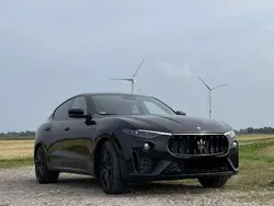 Schwarz Gebraucht 2021 Maserati Levante SUV | 70.210 € (Etwas zu teuer)