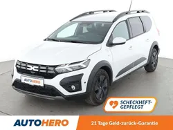 Weiß Gebraucht 2024 Dacia Jogger Expression Van / Kleinbus | 20.450 € (Fairer Preis)