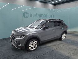 Grau Gebraucht 2024 VW T-Roc Life SUV | 32.852 € (Teuer)