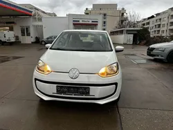 Weiß Gebraucht 2015 VW up! Kleinwagen | 3.990 €