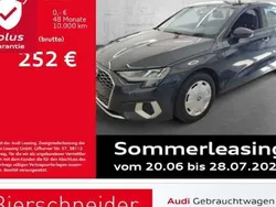 Grau Gebraucht 2024 Audi A3 Sportback Advanced Limousine | 27.990 € (Guter Preis)