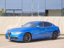 Blau Gebraucht 2017 Alfa Romeo Giulia Veloce Limousine | 18.100 €