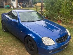 Blau Gebraucht 1999 Mercedes SLK200 Cabrio | 2.100 €