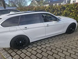 Gebraucht 2014 BMW 318 Luxury Line Kombi | 14.990 €
