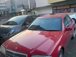 Rot Gebraucht 1996 Mercedes C180 Limousine | 1.700 € (Guter Preis)