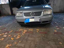 Silber Gebraucht 2004 VW Bora Limousine | 500 € (Superpreis)