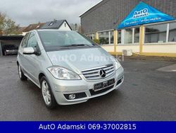 Silber Gebraucht 2011 Mercedes A160 Avantgarde Van / Kleinbus | 7.890 € (Etwas zu teuer)