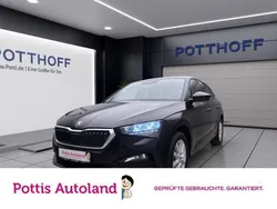 Schwarz Gebraucht 2021 Skoda Scala Ambition Kleinwagen | 15.977 € (Fairer Preis)