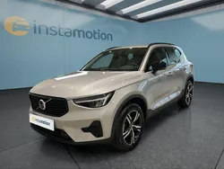 Silber Gebraucht 2023 Volvo XC40 Plus SUV | 33.799 € (Fairer Preis)
