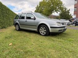 Silber Gebraucht 2004 VW Golf IV Comfortline Kombi | 2.600 € (Superpreis)