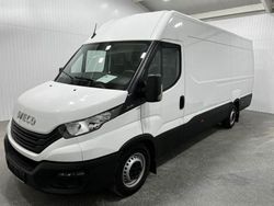 Weiss (bianco ic 194) Gebraucht 2023 Iveco Daily Van | 25.490 € (Fairer Preis)