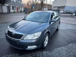 Anthracitegrau metallic Gebraucht 2011 Skoda Octavia Family Limousine | 6.599 € (Guter Preis)