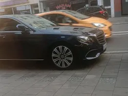 Blau Gebraucht 2019 Mercedes E220 Limousine | 29.900 € (Guter Preis)