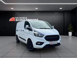 Weiß Gebraucht 2020 Ford Transit Custom Trend Van / Kleinbus | 16.499 € (Guter Preis)