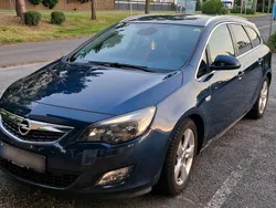 Blau Gebraucht 2010 Opel Astra Kombi | 3.800 € (Superpreis)