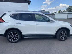 Weiß Gebraucht 2018 Nissan X-Trail Tekna SUV | 16.200 € (Fairer Preis)