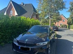 Schwarz Gebraucht 2022 BMW 320e Limousine | 29.500 € (Fairer Preis)