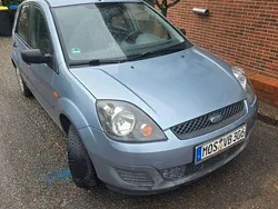 Blau Gebraucht 2006 Ford Fiesta Kleinwagen | 1.100 € (Fairer Preis)