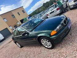 Grün Gebraucht 1999 BMW 323 Limousine | 4.200 € (Fairer Preis)