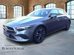 Metalliclack mountaingrau Gebraucht 2025 Mercedes A200 Progressive Limousine | 31.870 € (Fairer Preis)