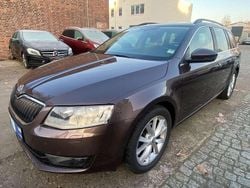Braun Gebraucht 2013 Skoda Octavia Elegance Kombi | 8.790 € (Fairer Preis)