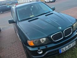 Grün Gebraucht 2002 BMW X5 SUV | 3.000 €