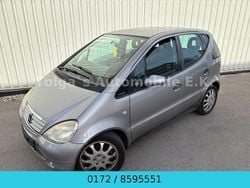 Grau Gebraucht 2001 Mercedes A190 Elegance Van / Kleinbus | 690 € (Superpreis)