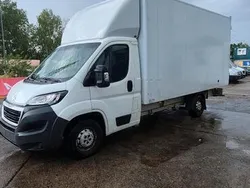 Andere außenfarben Gebraucht 2018 Peugeot Boxer Van | 12.800 € (Teuer)