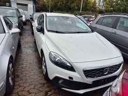 Weiß Gebraucht 2015 Volvo V40 CC Kombi | 7.000 € (Fairer Preis)