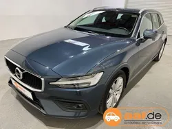 Blau Gebraucht 2020 Volvo V60 Momentum Kombi | 15.950 € (Teuer)