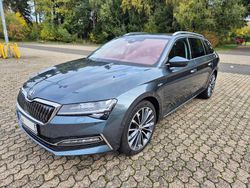 Grau Gebraucht 2020 Skoda Superb LAURIN & KLEMENT Kombi | 19.500 € (Fairer Preis)