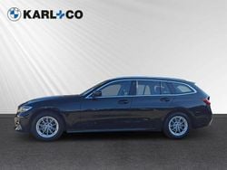 Schwarz Gebraucht 2021 BMW 320 Luxury Line Kombi | 25.368 € (Guter Preis)