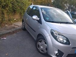 Grau Gebraucht 2010 Renault Twingo Kleinwagen | 1.950 €