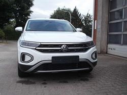 Pure white Gebraucht 2023 VW T-Roc Style SUV | 25.900 € (Fairer Preis)
