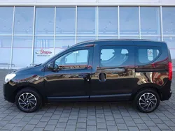 Schwarz Gebraucht 2017 Dacia Dokker Comfort Van | 12.890 € (Teuer)
