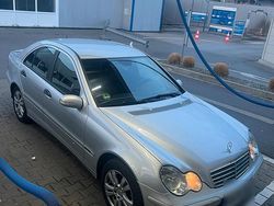 Silber Gebraucht 2005 Mercedes C180 Classic Limousine | 2.500 € (Fairer Preis)