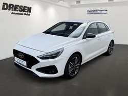 Weiss Gebraucht 2024 Hyundai i30 Advantage Limousine | 21.450 € (Guter Preis)