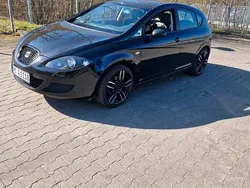 Schwarz Gebraucht 2007 Seat Leon Limousine | 3.500 € (Teuer)