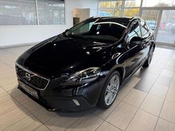 Schwarz Gebraucht 2014 Volvo V40 CC You! Kombi | 13.450 € (Fairer Preis)