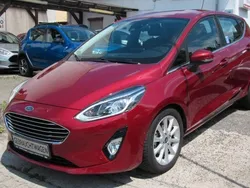 Rot Gebraucht 2018 Ford Fiesta Titanium Kleinwagen | 17.498 € (Teuer)