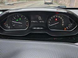 Weiß Gebraucht 2016 Peugeot 2008 SUV | 8.300 € (Fairer Preis)