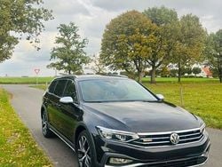 Braun Gebraucht 2020 VW Passat Alltrack Kombi | 34.700 € (Teuer)