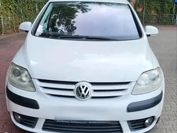 Weiß Gebraucht 2005 VW Golf Plus Cross Van / Kleinbus | 3.450 € (Guter Preis)