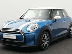 Blau Gebraucht 2024 Mini Cooper Classic Kleinwagen | 25.422 € (Guter Preis)