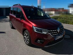 Rot Gebraucht 2023 Renault Kangoo Van / Kleinbus | 26.200 € (Fairer Preis)