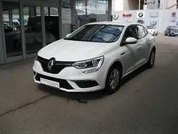 Weiß Gebraucht 2019 Renault Mégane IV Life Kleinwagen | 9.999 € (Guter Preis)