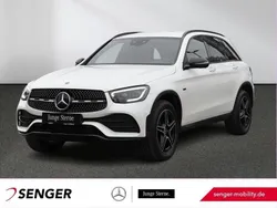 Weiß Gebraucht 2021 Mercedes GLC300e AMG SUV | 38.730 € (Etwas zu teuer)