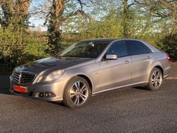 Grau Gebraucht 2010 Mercedes E220 Limousine | 12.500 € (Fairer Preis)