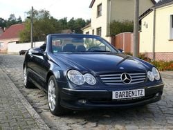 Smaragdschwarz metalliclack (metallic) Gebraucht 2004 Mercedes CLK240 Elegance Cabrio | 5.900 € (Fairer Preis)